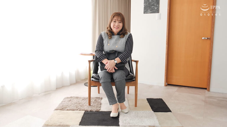与田貴美子 56歳 (初脱ぎ・デビュー作/専業主婦/武蔵野市在住)