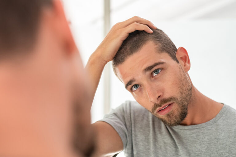 オナニーやりすぎの影響は？薄毛・EDなどのリスクとメリットを解説